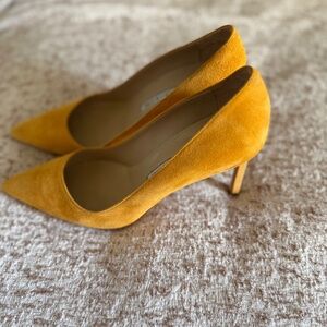 Manolo Blahnik , Size EU 39, Color Yellow - Mustard